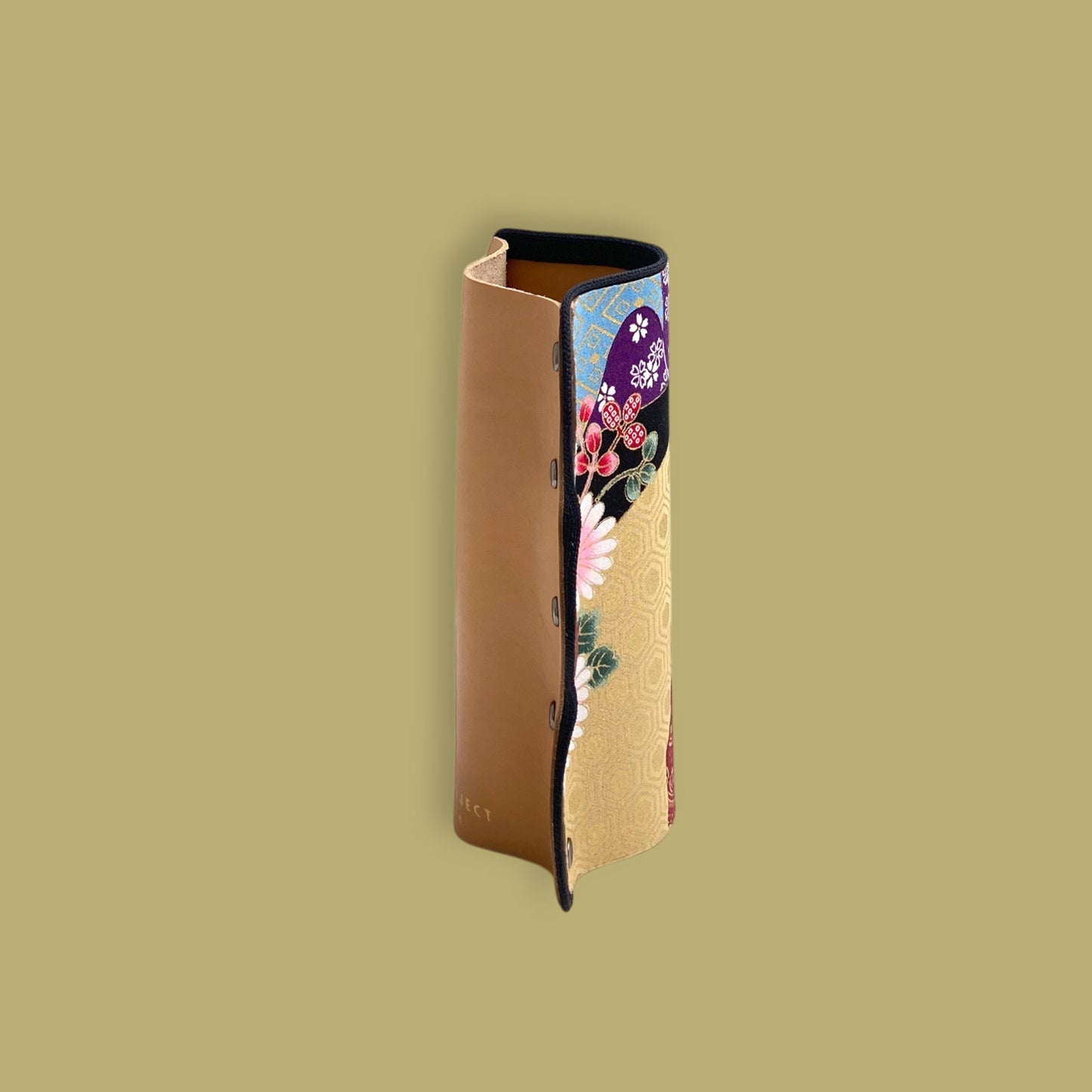 Modèle MINIETTO Vase avec toile kimono plaquée sur cuir